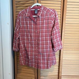 REI women’s red plaid button down shirt 3/4 length sleeves nylon size large